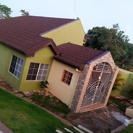 Gables Vacation Rentals With Private Gated Parking Onsite Knockpatrick Luaran gambar