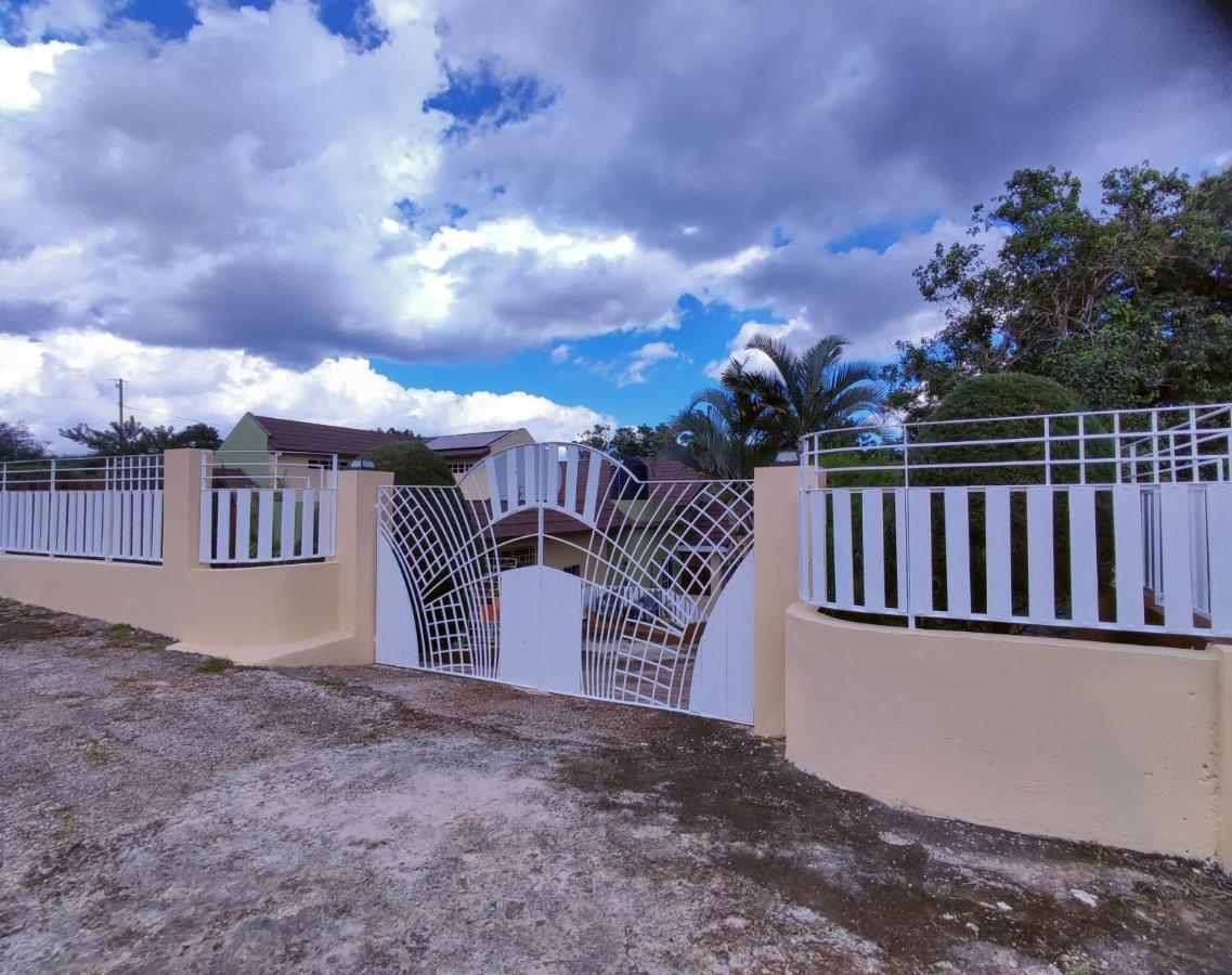 Gables Vacation Rentals With Private Gated Parking Onsite Knockpatrick Luaran gambar
